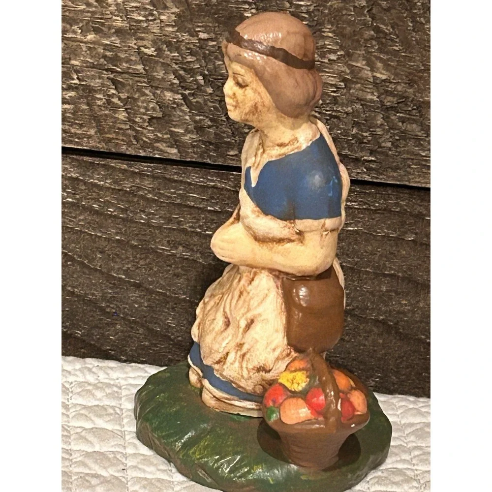 Vintage‎ Nativity Boy Holland Mold Nativity Shepherd Fruit Basket 4.5